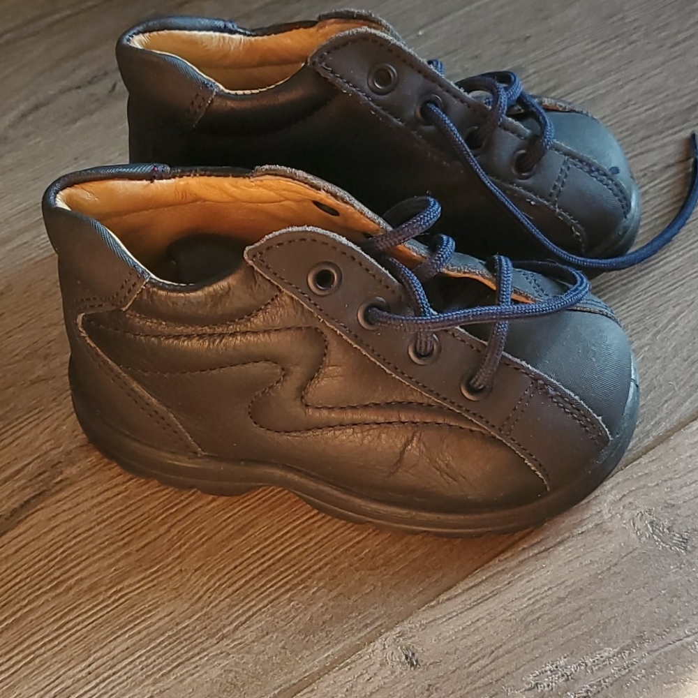 Baby boys Italian shoes size 19 EUR 3.5 US